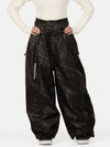 Urban Vibe Damen-Arbeitskleidungs-inspirierte, nietenverzierte, weite OG Baggy Schneehose