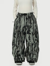 Wild Motion Damen-Schneehose mit reflektierenden Cargotaschen und extra weitem Schnitt